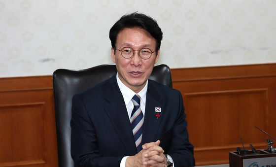 발언하는 김민석 총리