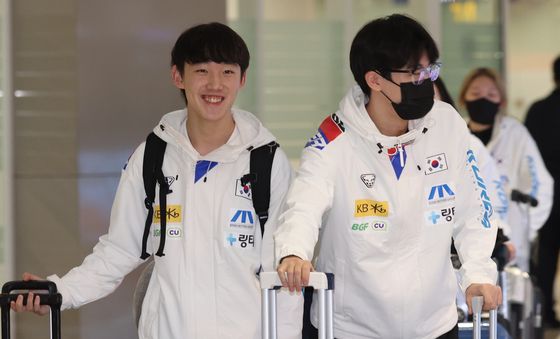 환하게 웃는 임종언