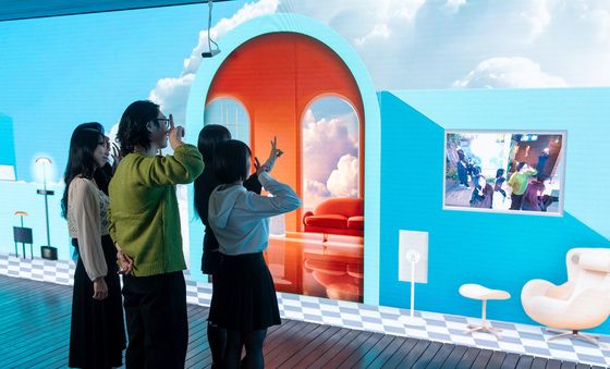 LG전자-한예종 학생들과 함께하는 AI 전시 '눈치 있는 가전들'