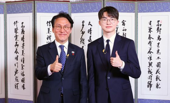 김민석 총리, '페이커' 이상혁 초청 대담