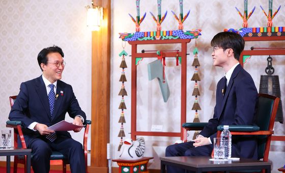 김민석 총리, '페이커' 이상혁과 인터뷰