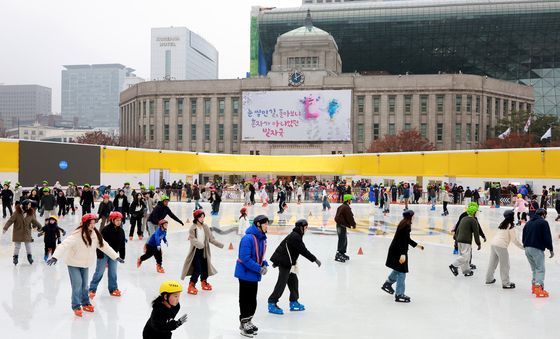 가족과 연인과 친구들과 함께 즐기는 스케이팅