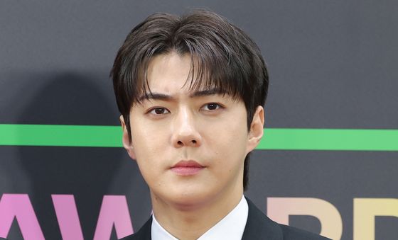 엑소 세훈, 찌릿찌릿 눈빛