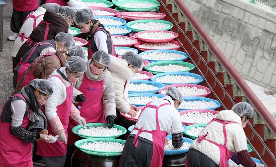 새알심 건조 한창