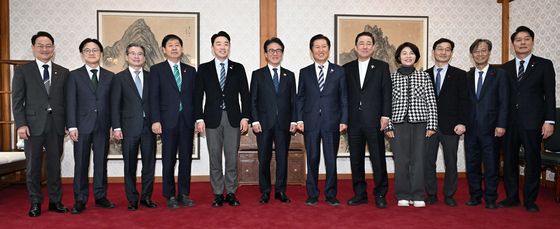 총리공관에서 열린 고위당정협의회