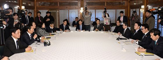 제5차 고위당정협의회 발언하는 여당 대표