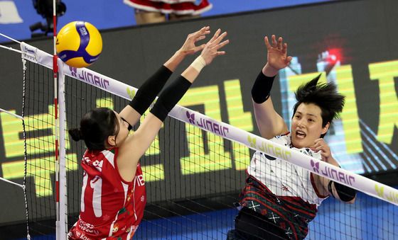 김희진 '빈틈을 찾아'