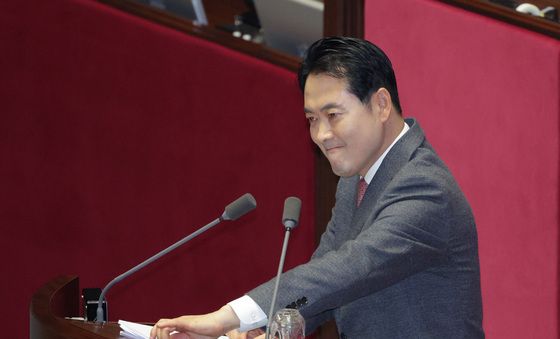 무제한 토론 주자로 나선 장동혁