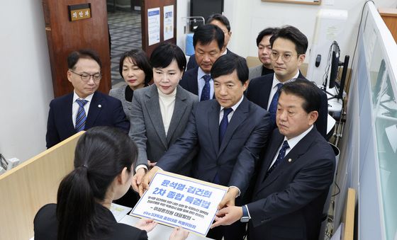 윤석열·김건희 2차 종합 특검법 제출하는 민주당