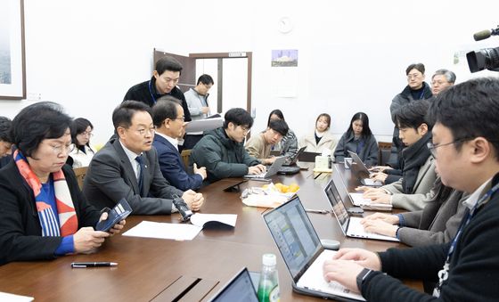 민주, 쿠팡 5개 상임위 청문회 30∼31일…김범석 출석 수단 강구