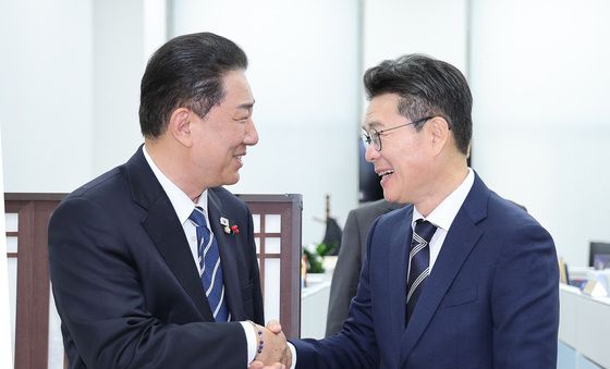 인사나누는 김병기·정원오