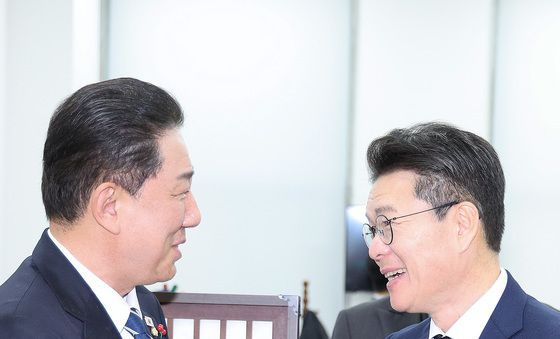 손잡은 김병기·정원오