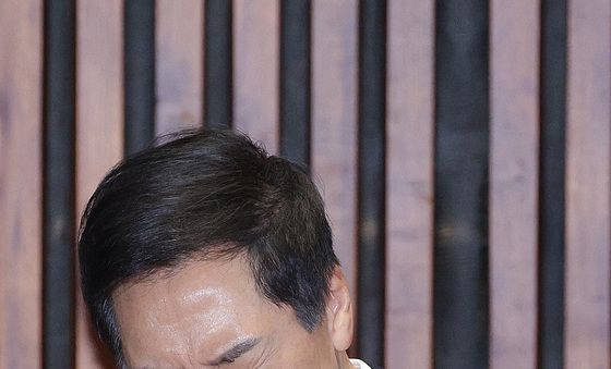 '로저비비에 공여' 김기현 국민의힘 의원 피의자 소환