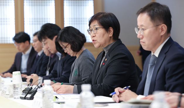 모두발언하는 정은경 보건복지부 장관