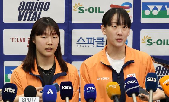 대회 2연패 달성한 이소희-백하나