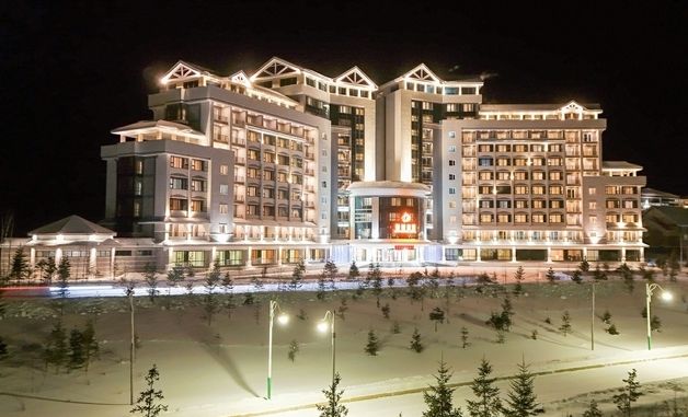 北 삼지연에 청봉 호텔 등 호텔 5곳 준공…"백두 설경 속에 솟은 현대적 호텔들"
