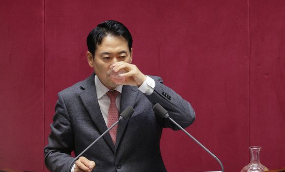 24시간 필리버스터 도전하는 장동혁