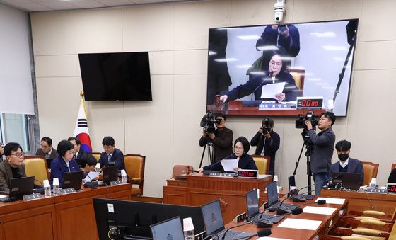 국민의힘 불참 속 쿠팡 연석 청문회건 통과