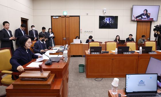 쿠팡 연석 청문회 채택 '국민의힘 불참'