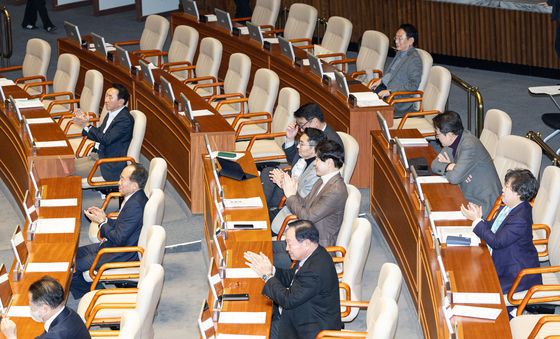 장동혁 대표에 응원 보내는 국민의힘