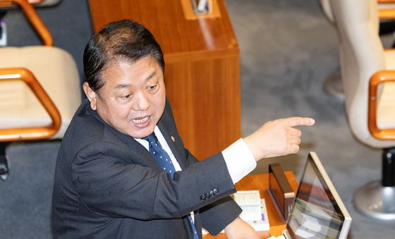 장동혁 국힘 대표 무제한 토론 방식에 항의하는 김병주 의원