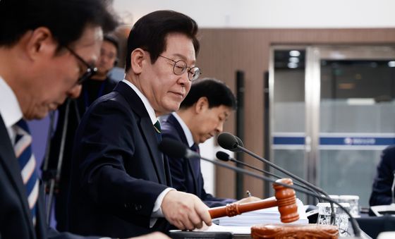 국무회의 주재하는 이재명 대통령