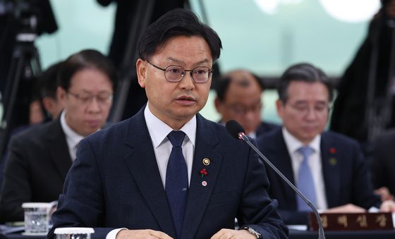 부산항 3.0 전략 보고하는 김성범 해수부 장관 직무대행