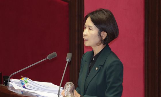 필리버스터 돌입하는 최수진 의원