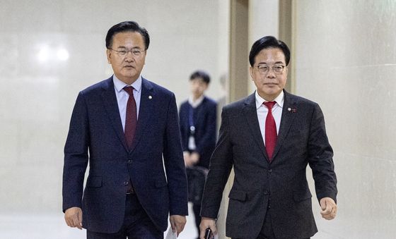 여야 원내대표 회동 향하는 송언석