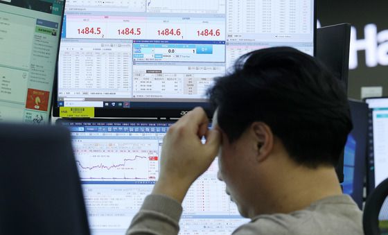 계속되는 고환율