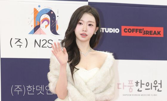 천도, 춘사국제영화제 축하공연 하러 왔어요