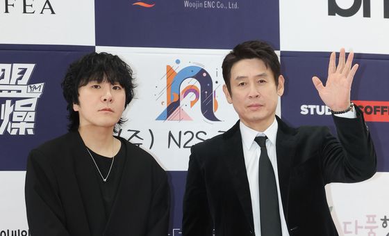 춘사국제영화제 참석한 변성현 감독과 설경구