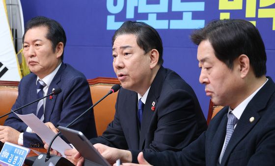 모두발언하는 김병기