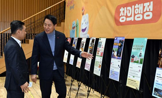 시정홍보 숏폼 & 창의 발표회 컨텐츠 들러보는 오세훈 시장