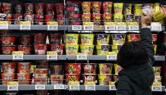 한류 열풍, 소비재 수출 다변화 기회로