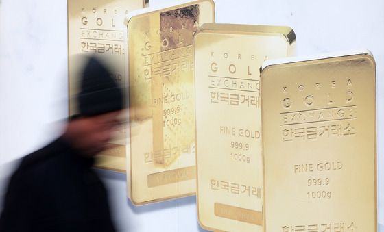 치솟는 금값
