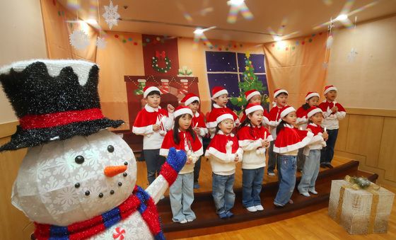 아기예수 탄생 축하하는 캐럴