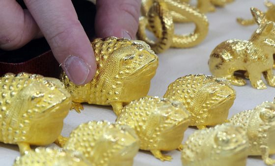 금값 또 최고치 찍었다…'골드러시'는 계속된다