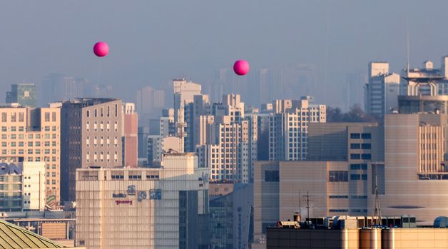 세운4지구 고도측정 위해 서울 도심에 뜬 풍선