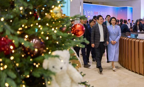 희귀질환 환우·가족 간담회 마친 이재명 대통령