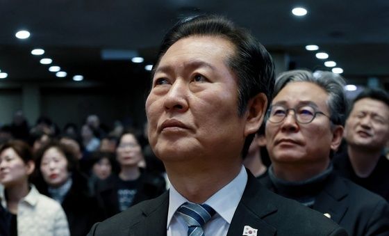 성탄예배 참석한 정청래 대표