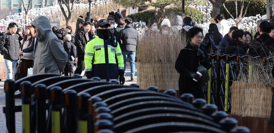 연말연시 인파 밀집 지역에 인력 집중 배치한 경찰