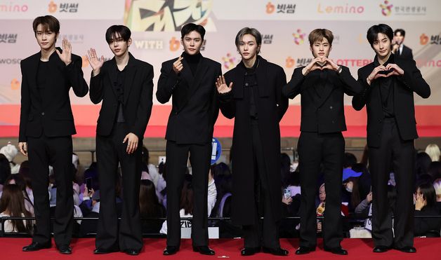 라이즈, 레드카펫에서 빛나는 잘생김