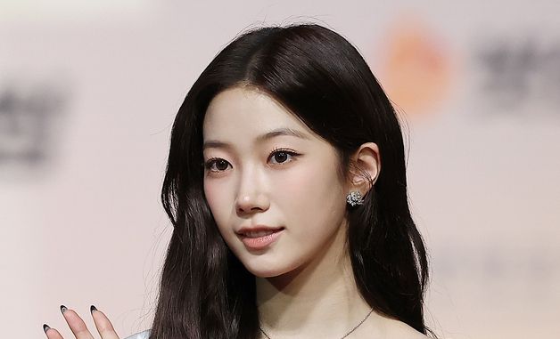 르세라핌 카즈하, 청순 여신