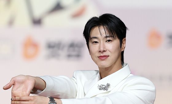 유노윤호, 멋진 포즈
