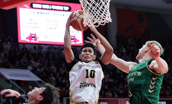 리바운드하는 아반도