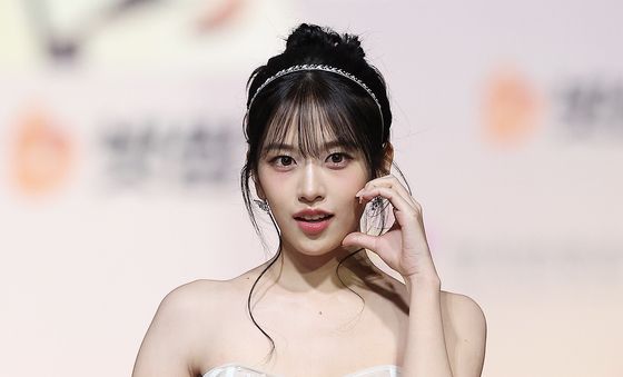 아이브 안유진, 눈부신 미모