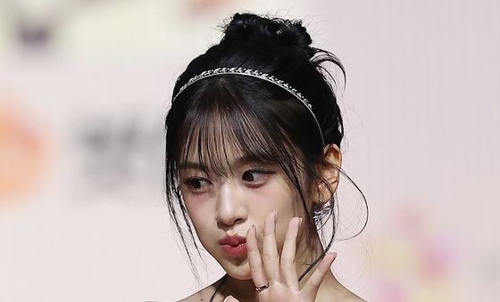 아이브 안유진, 깜찍하게 볼 빵빵