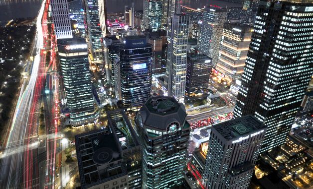 [아듀2025]코스피 5000 향해, 불 밝힌 증권가