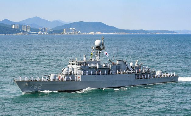 국산 초계함 광명함, 36년간 해양수호 임무 마치고 전역